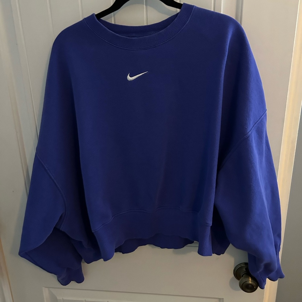 Nike Women's Purple Sweatshirt